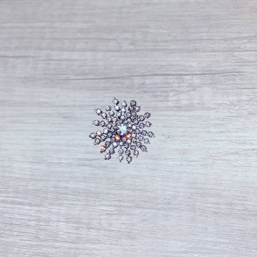 Brooch